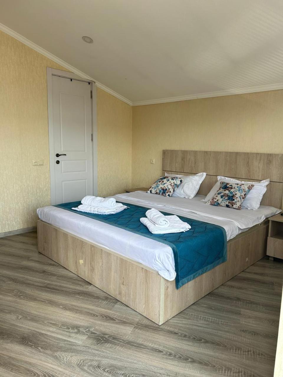 Tbilisi Center Hotel מראה חיצוני תמונה